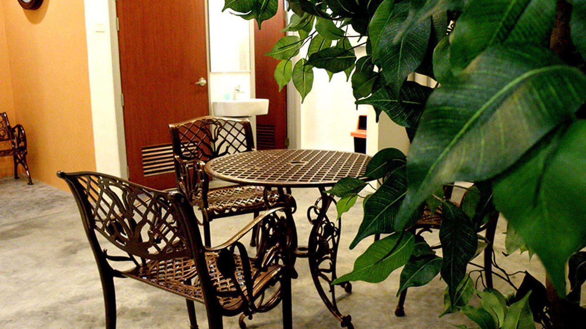 Yan Hotel George Town Exterior foto